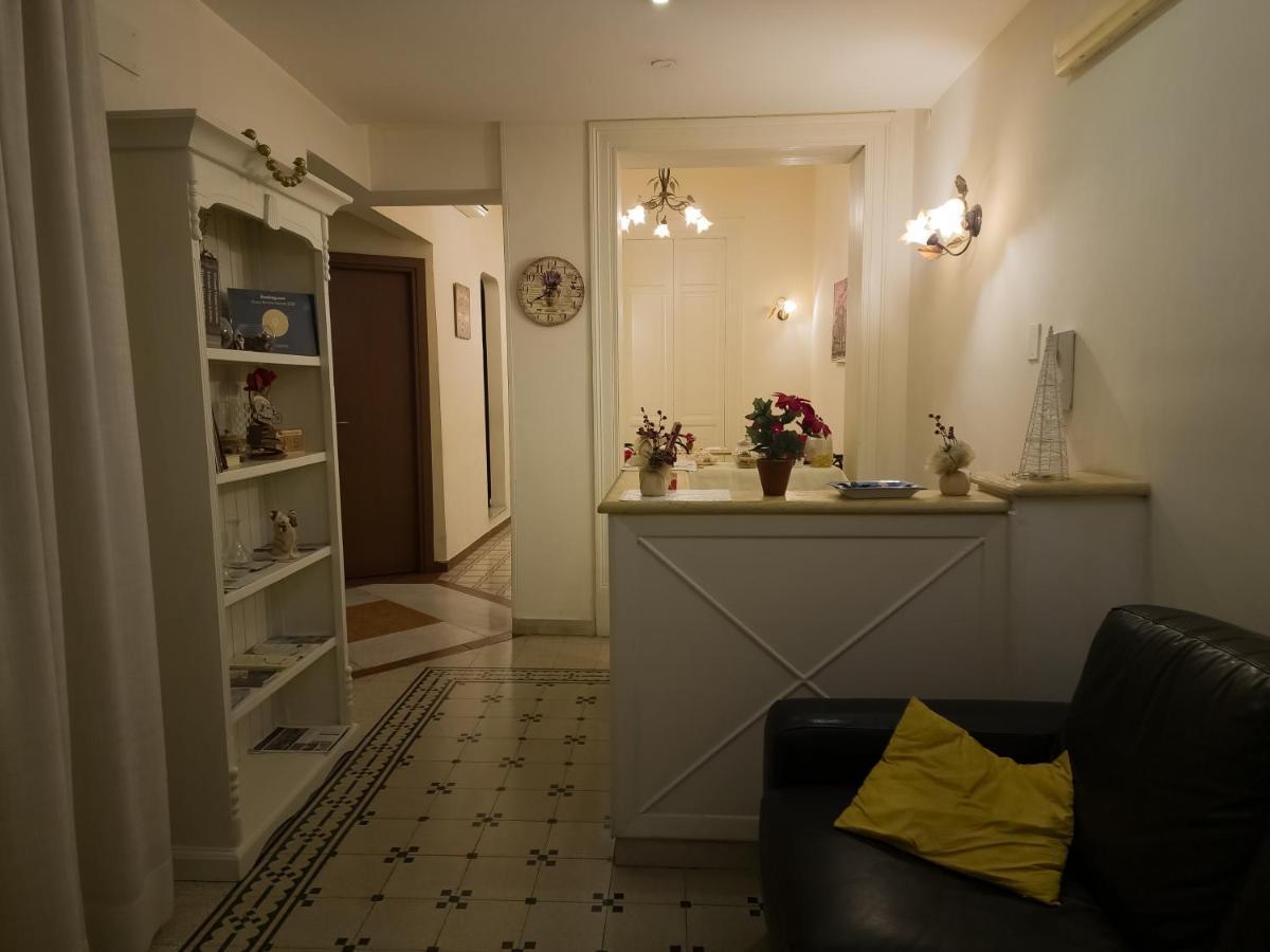 B&B Liberty ปาแลร์โม ภายนอก รูปภาพ